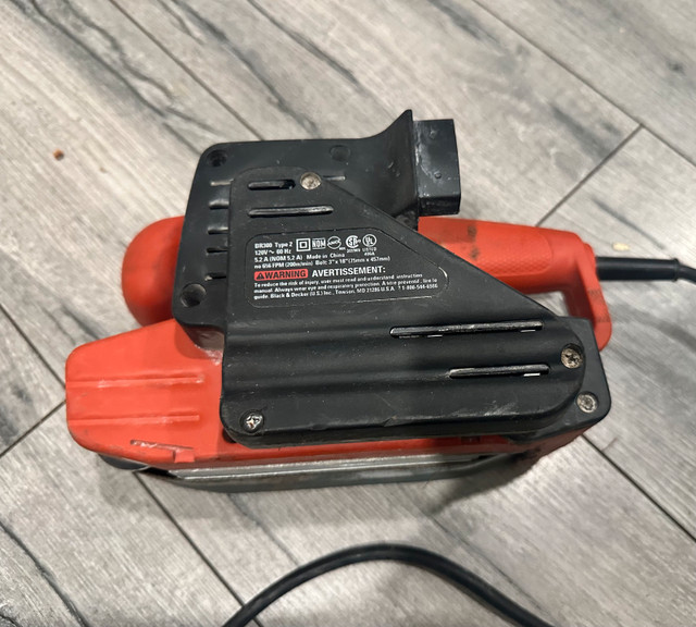 belt sander 18” black and decker used like new Ajax pickup only - photo 2