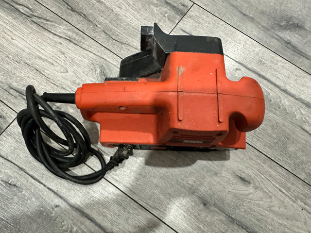 belt sander 18” black and decker used like new Ajax pickup only - photo 4