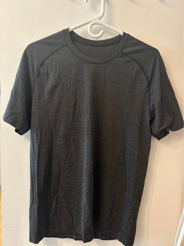 Lululemon Metal Vent Tech T-Shirts - Medium (2 Pack) - photo 2