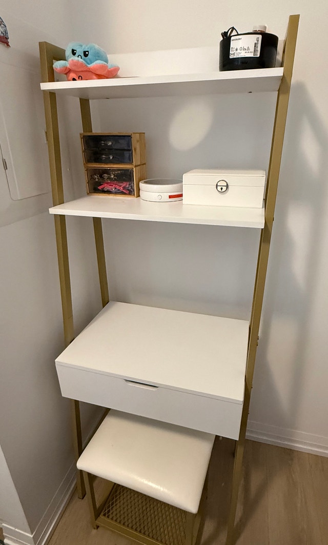 Small Makeup Vanity Desk w/stool