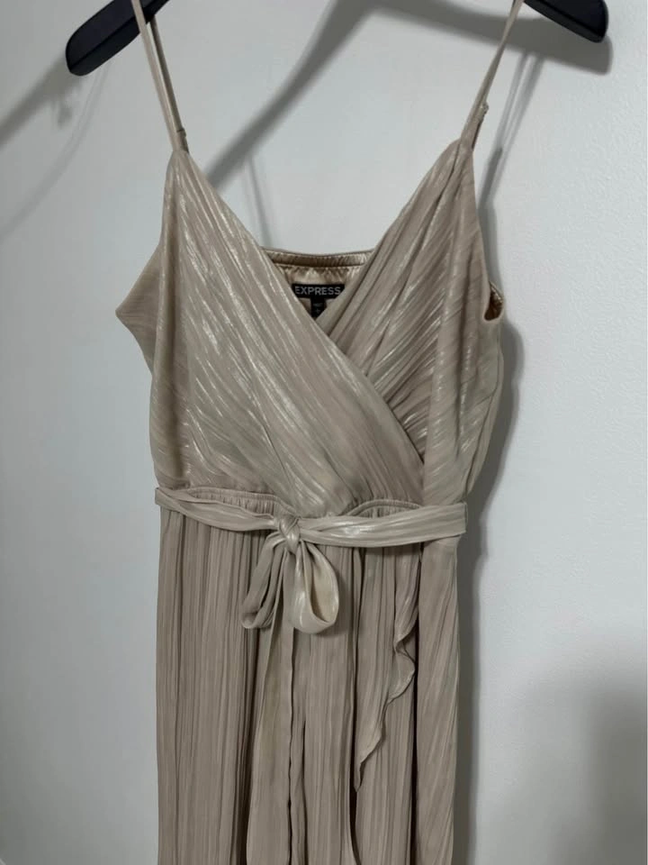 EXPRESS Pleated Metallic High-Low Dress - photo 3