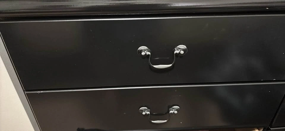 Dresser - photo 2
