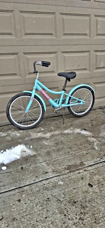 18" Girls Cruiser Bike