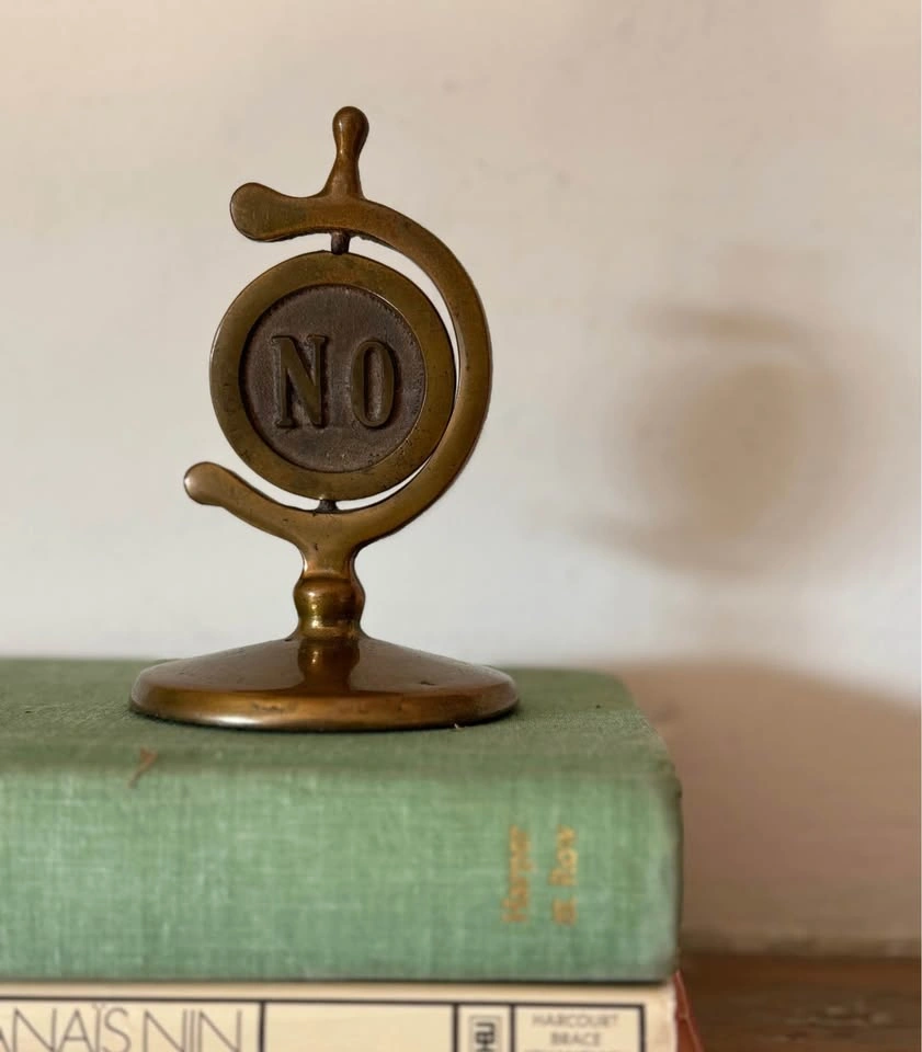 Vintage Brass Executive Decision Maker Yes/No Spinner - photo 2