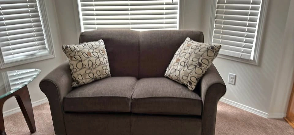 Love seat