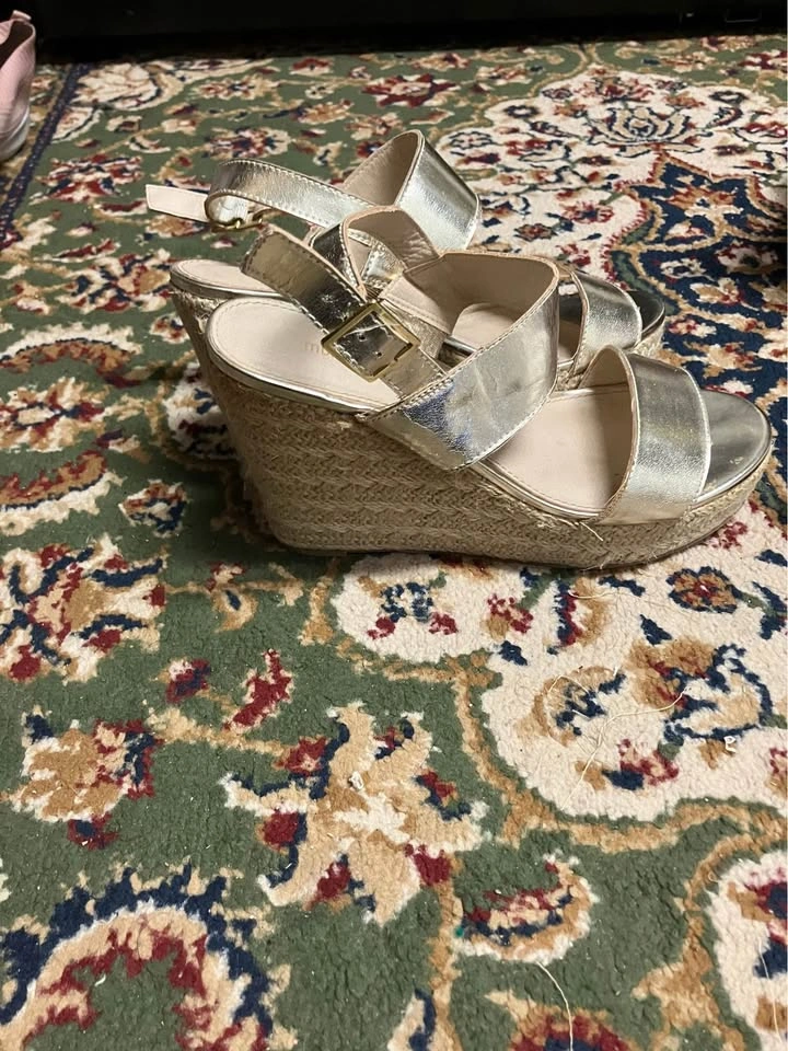 Golden sandal 7.5 - photo 3