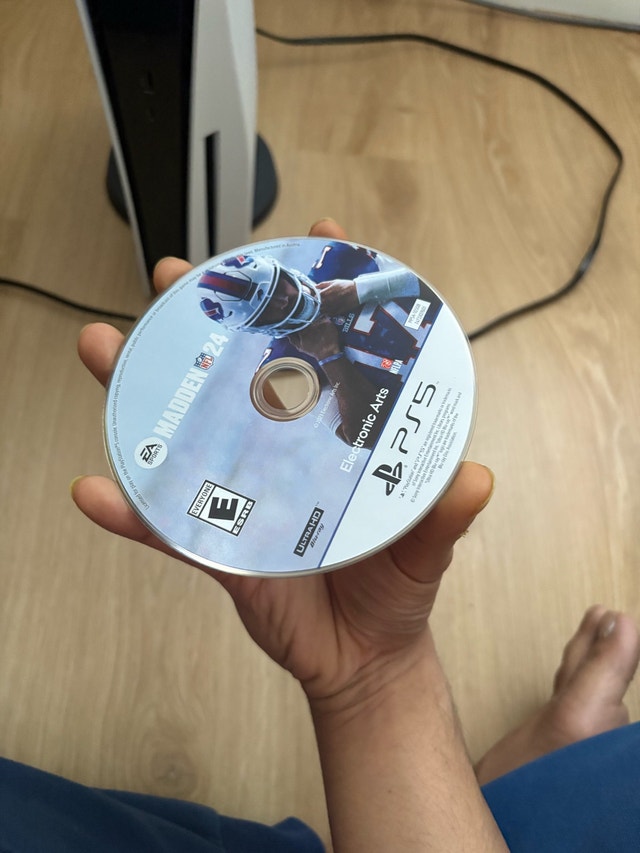 PS5 Starter Bundle - photo 4