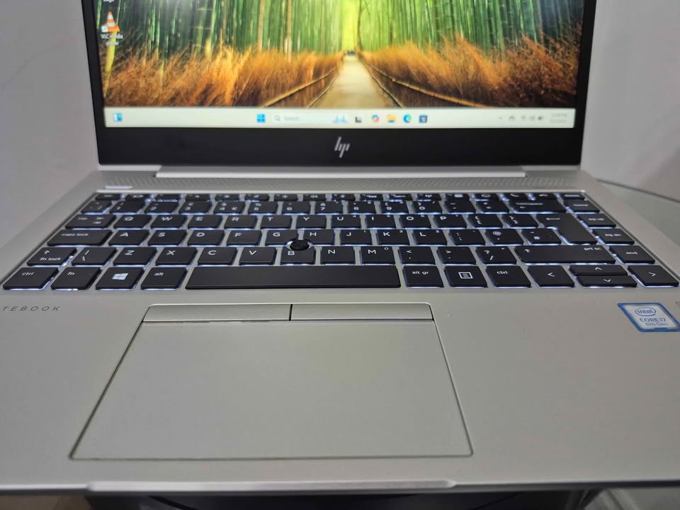 Hp elitebook 840 G5 i7 8th gen 16gbram 256gbssd Windows 11 pro - photo 5