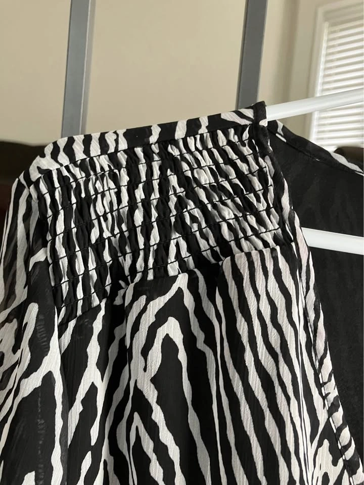 Cleo large blouse - worn twice - photo 2