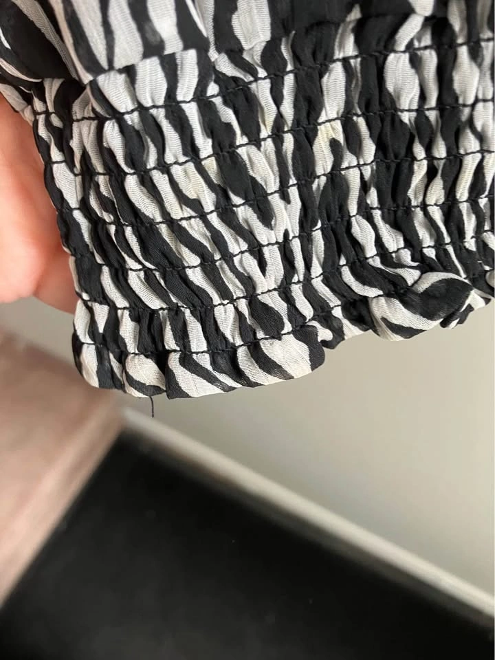 Cleo large blouse - worn twice - photo 3