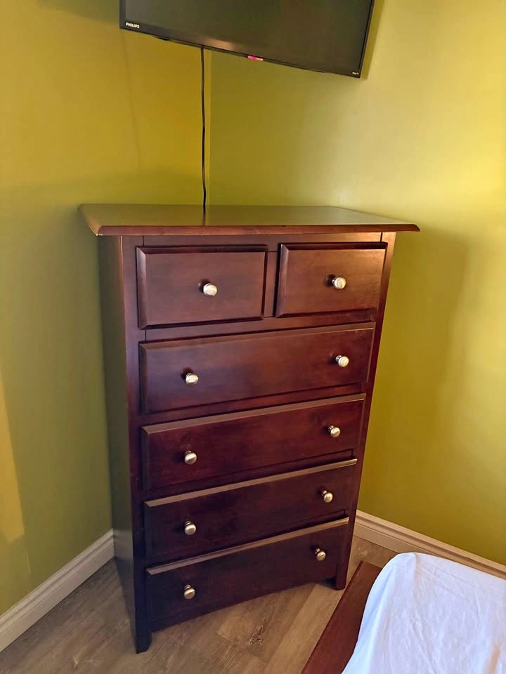 Moving Sale: Dark Brown Wood 6-Drawer Dresser