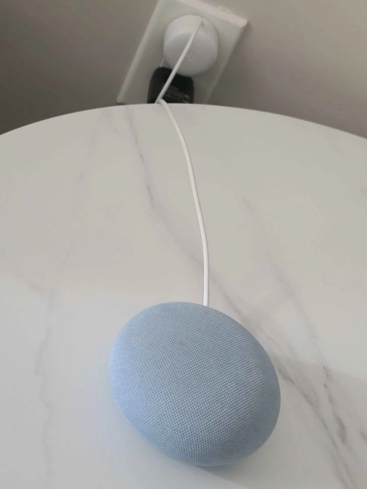 Google Home Mini Smart Speaker - photo 2