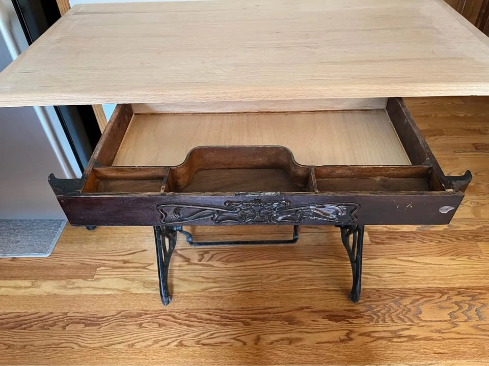 Antique Singer Sewing Treadle Table with Drawer - photo 4