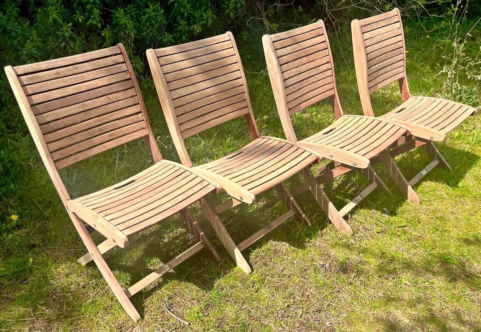 Teak Dining Chairs Set of 4 – Solid Wood - Folding