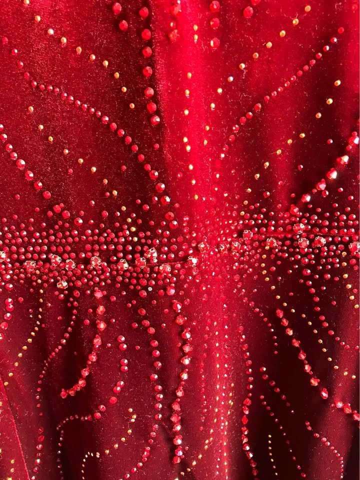 Velvet red dress - brand new - photo 3