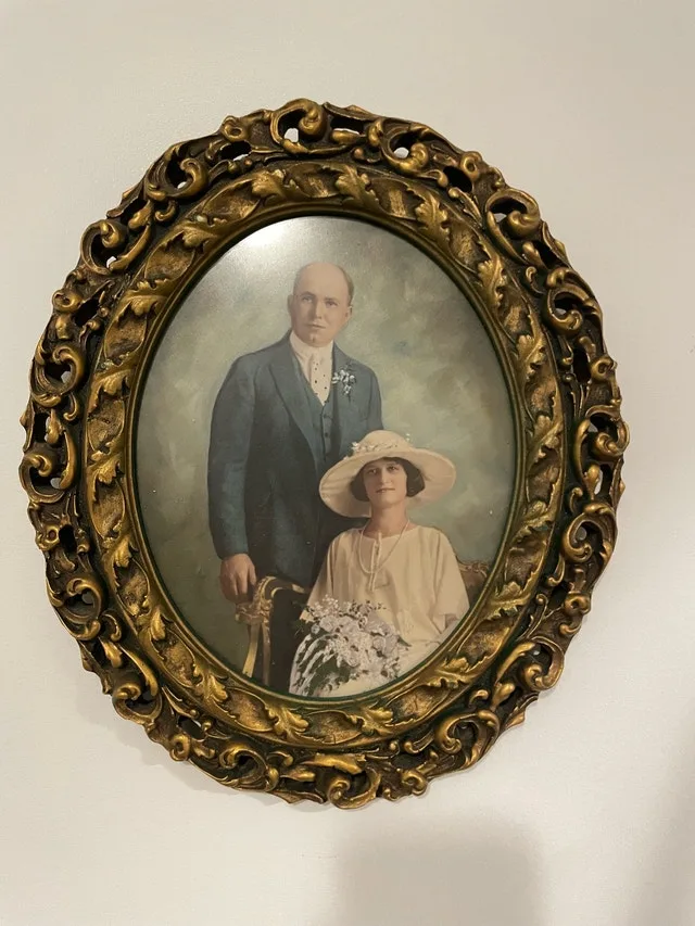 Framed Portrait - Vintage Couple