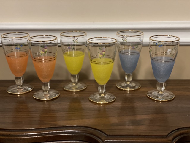 Vintage Floral Gold Trim Wine Glasses - Set of 6