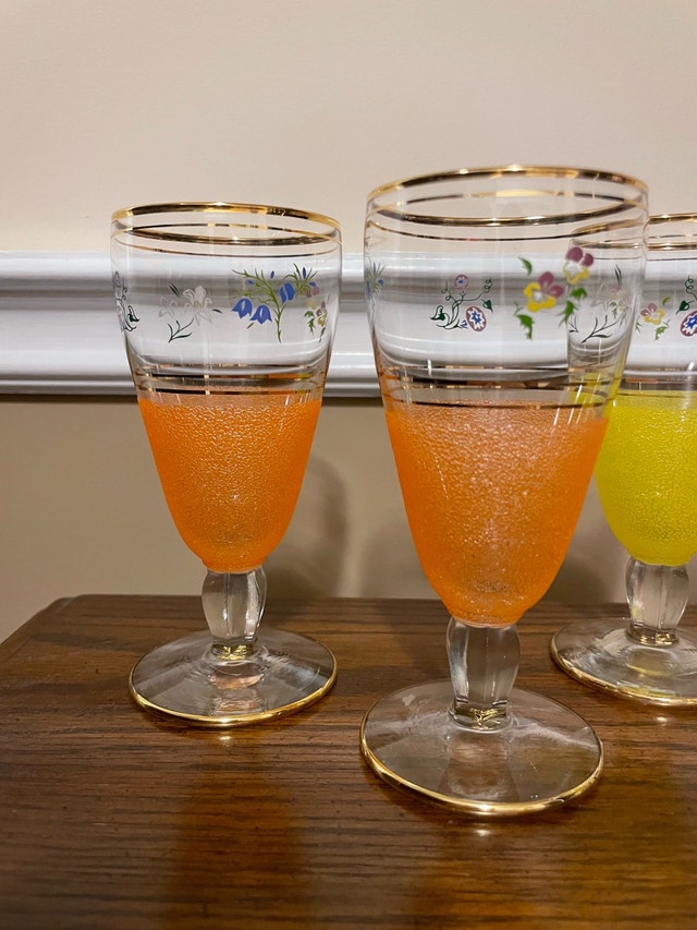 Vintage Floral Gold Trim Wine Glasses - Set of 6 - photo 2