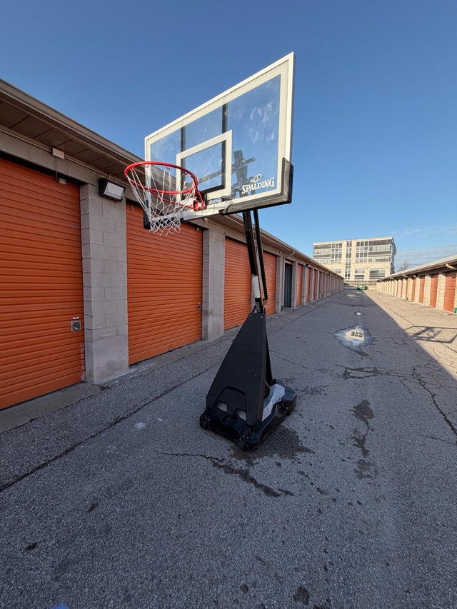 Spalding 60” Acrylic Hybrid Portable Basketball Hoop - photo 2
