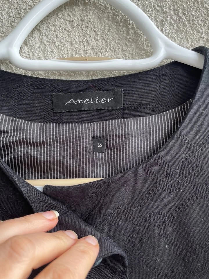 Atelier Cropped Jacket, Size 12 | Textured Button Blazer - photo 3