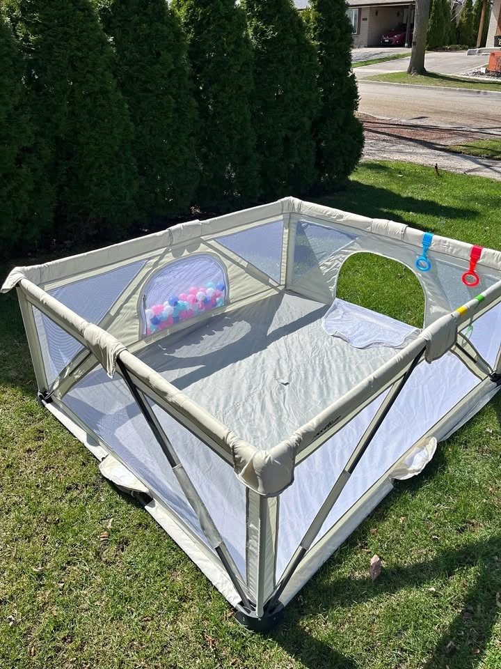Large Portable Baby Playpen / Play Yard (Beige)