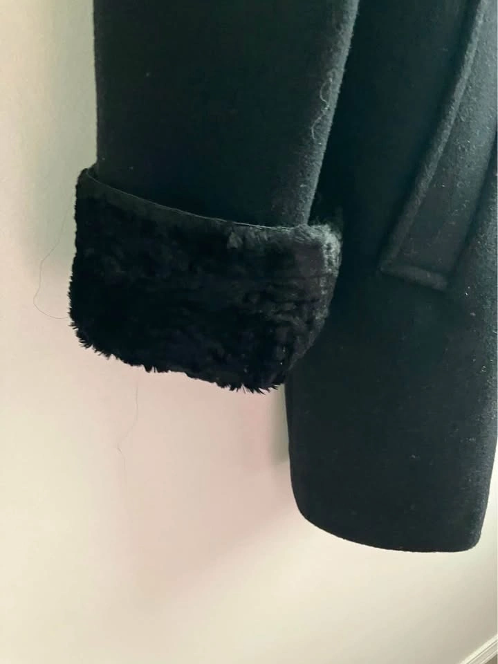 Black wool coat/size16/lightly used - photo 3