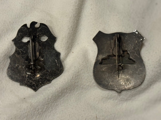Vintage Badges: Pony Express & Western Atlantic R.R. - photo 2
