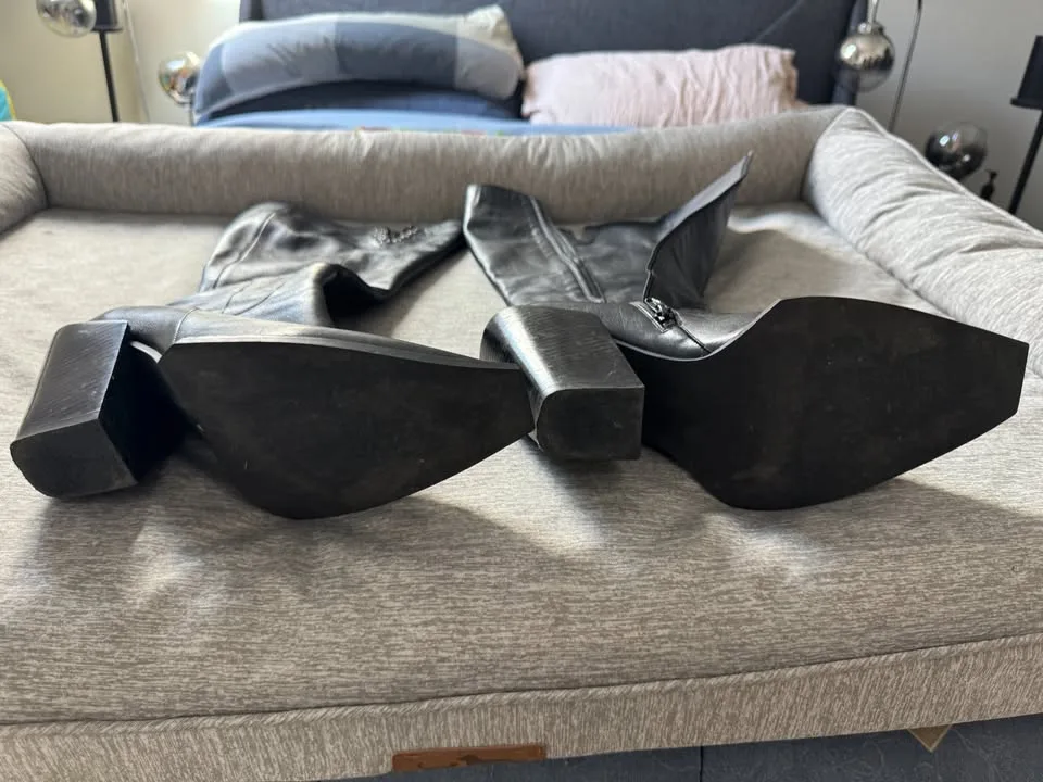 Fluevog Boots- Signatures: Harper Lee Size M11/W13 image indicator(4)