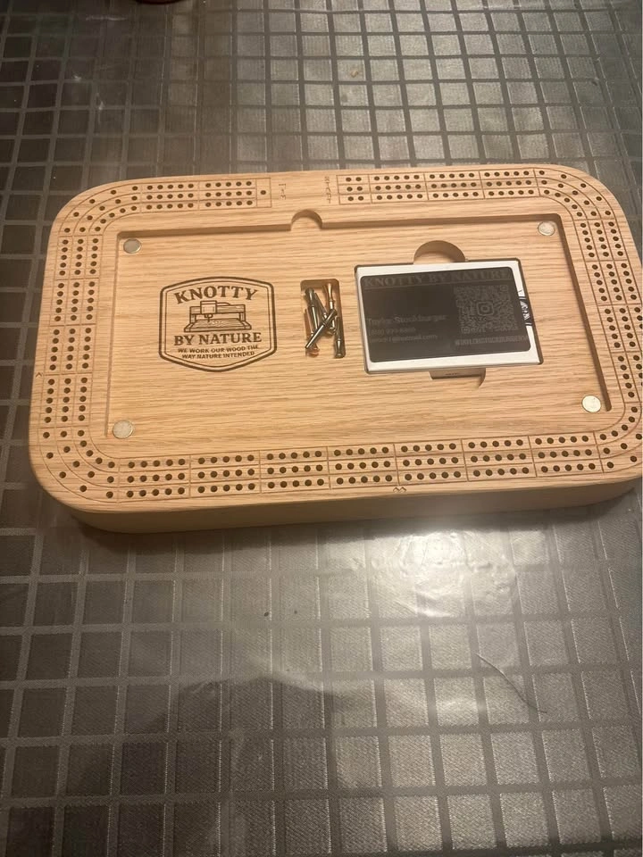 Wooden Alligator Cribbage Board - photo 3