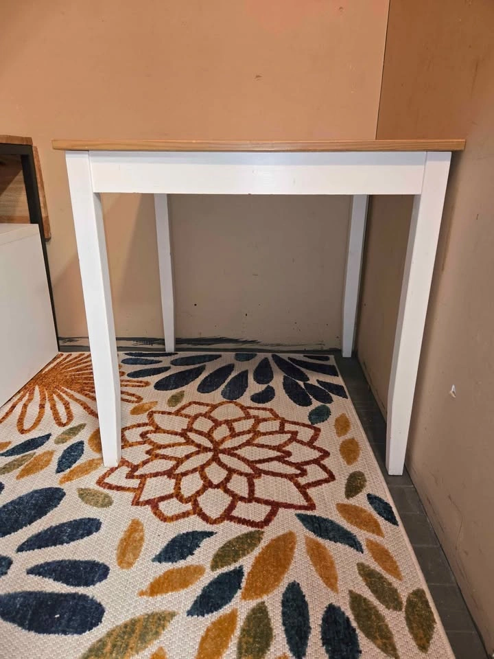 Wood Top White Leg Table - photo 3