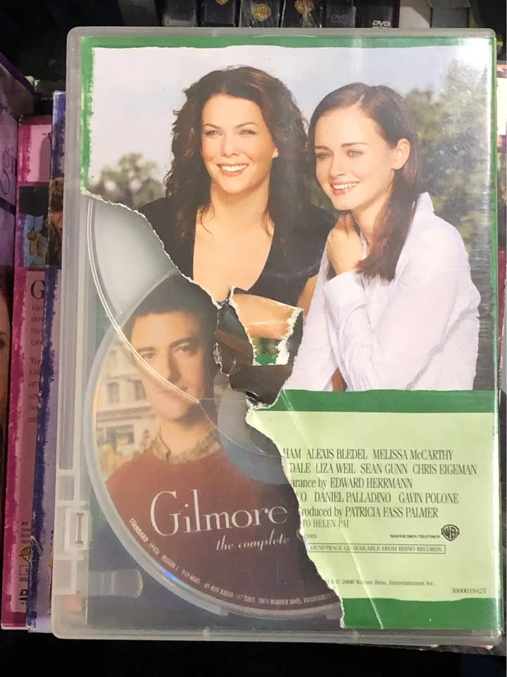 Moving! Gilmore Girls Complete Series on DVD! Price firm. - photo 3