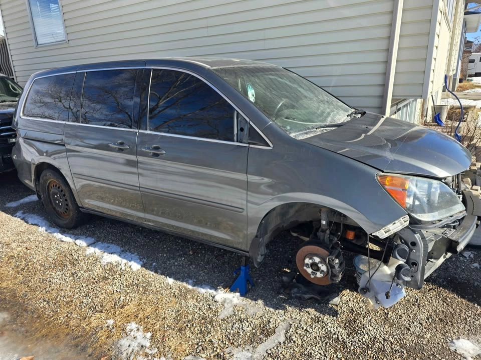 2008 Honda Odyssey for Parts - photo 2