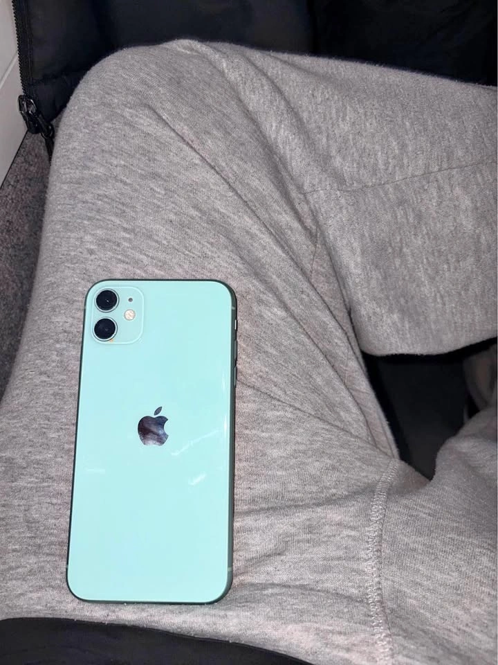iPhone 11 128GB Mint Green