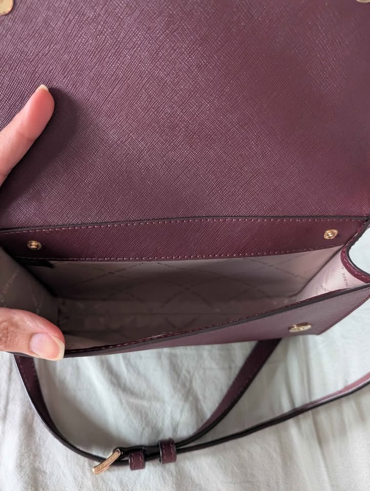 Micheal Kors CrossBody and Matching Wallet Set - photo 4