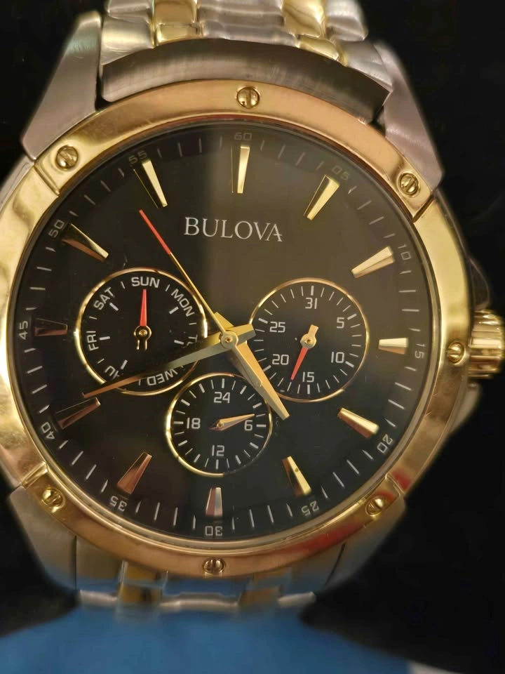 Bulova Men's Watch 98C120 Two-Tone Classic Quartz - photo 2