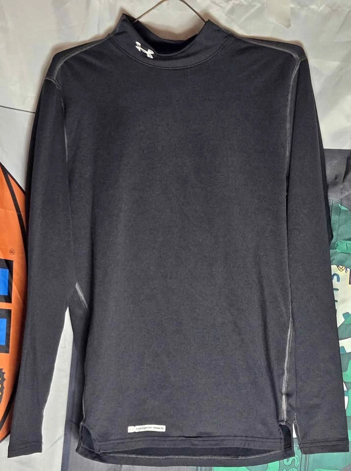 Men's Under Armour Coldgear Mock Long Sleeve Shirt - Small