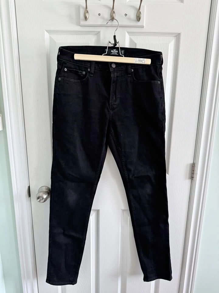 Hollister Athletic Skinny Jeans - Black - 31x34