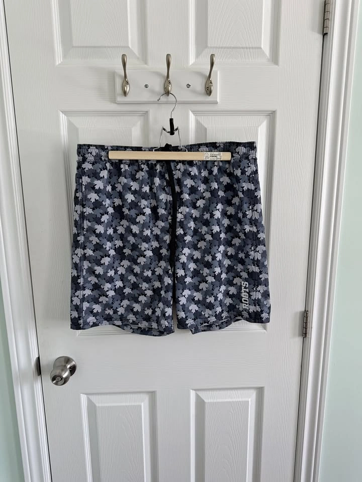 Roots Men’s Swim Trunks - Maple Leaf Print - Size Large