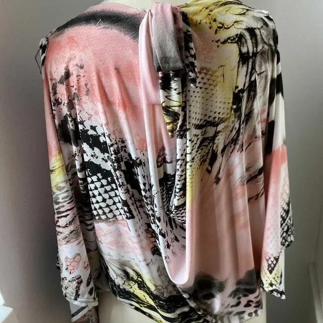 Bought in Spain - Beautiful Blouse - Size S/M/L image indicator(2)