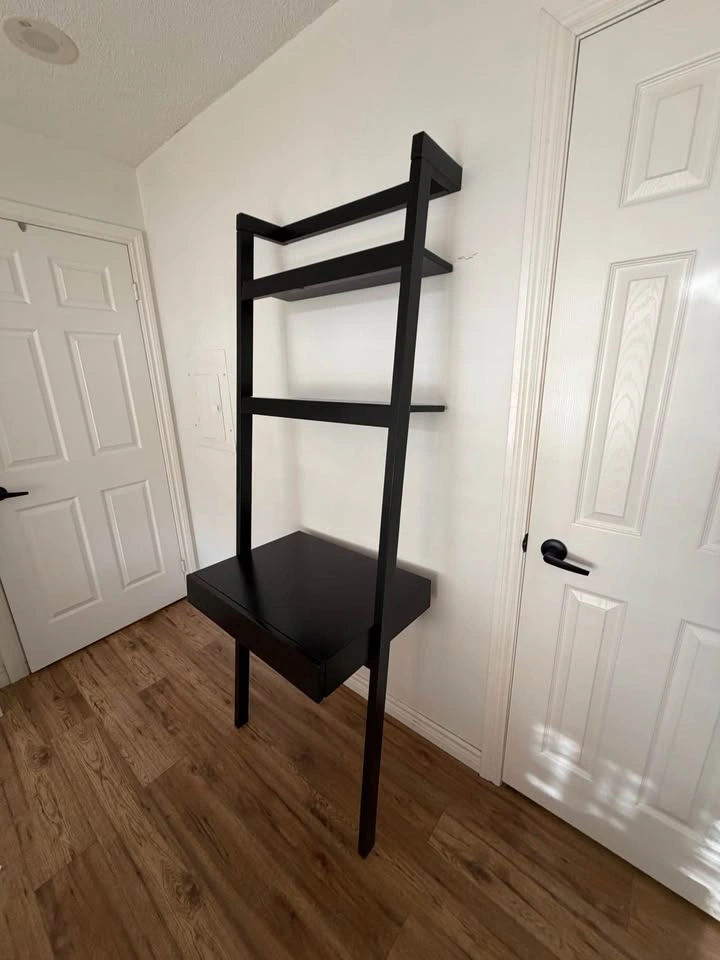 Crate & Barrel Sawyer Black Leaning Ladder Desk - photo 3