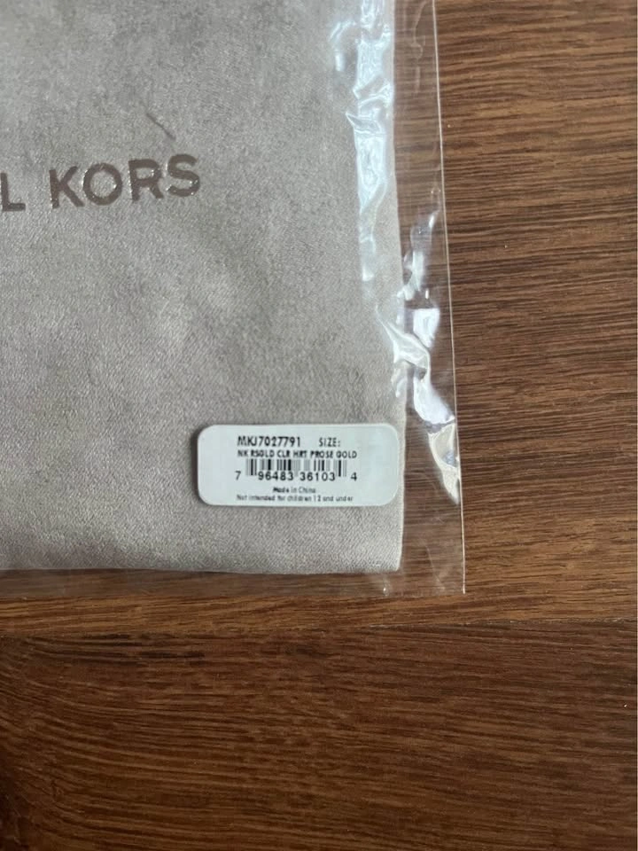NWT Michael Kors Rose Gold Heart Lock Charm Necklace - photo 4