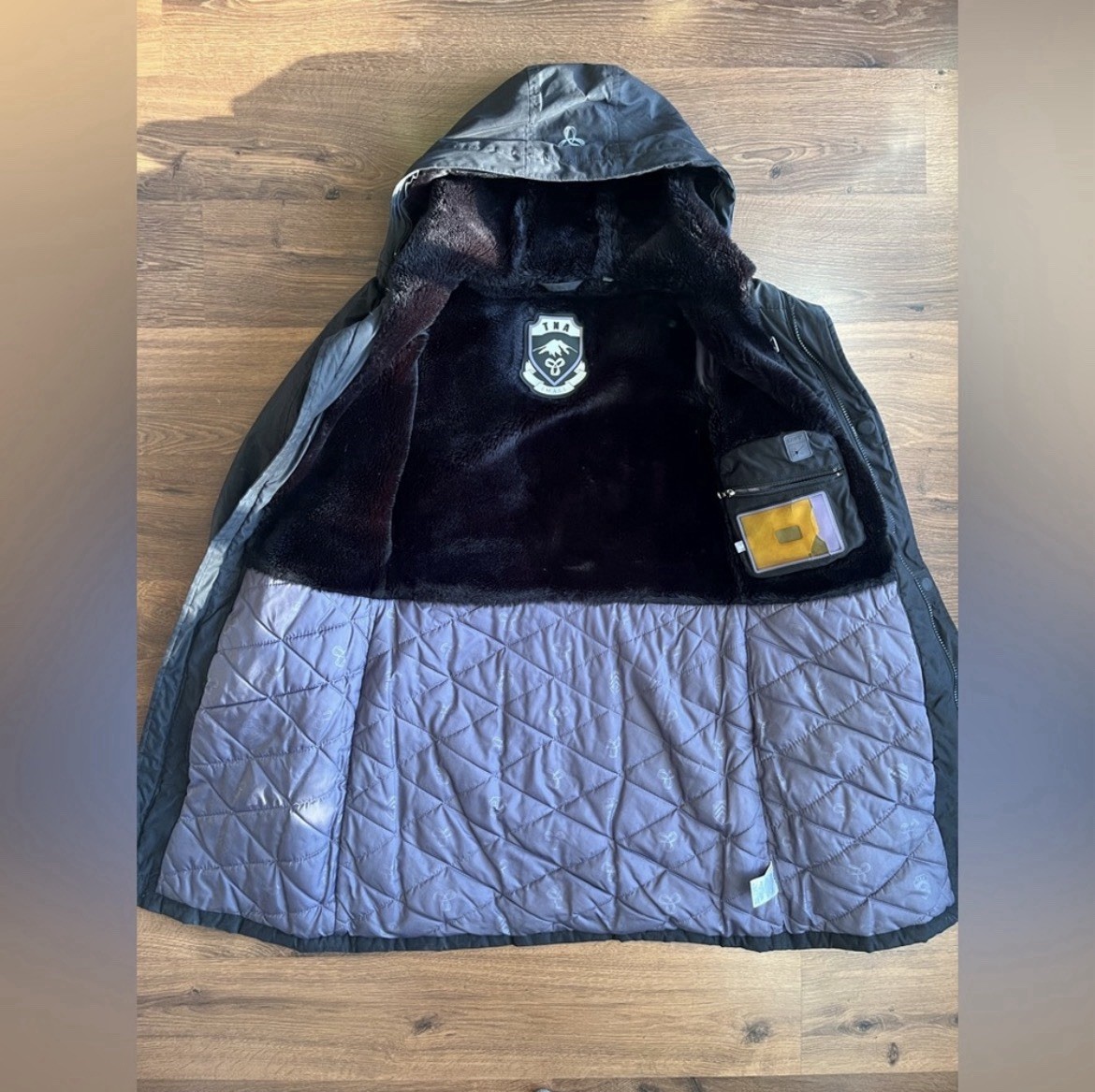 Aritzia TNA Black Parka Jacket 🖤❄️ | Size Small - photo 3