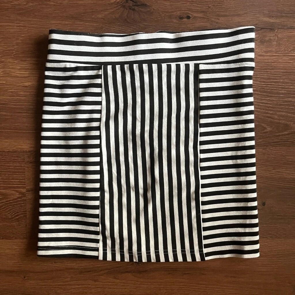 MINK PINK Striped Black & White Mini Skirt - photo 2