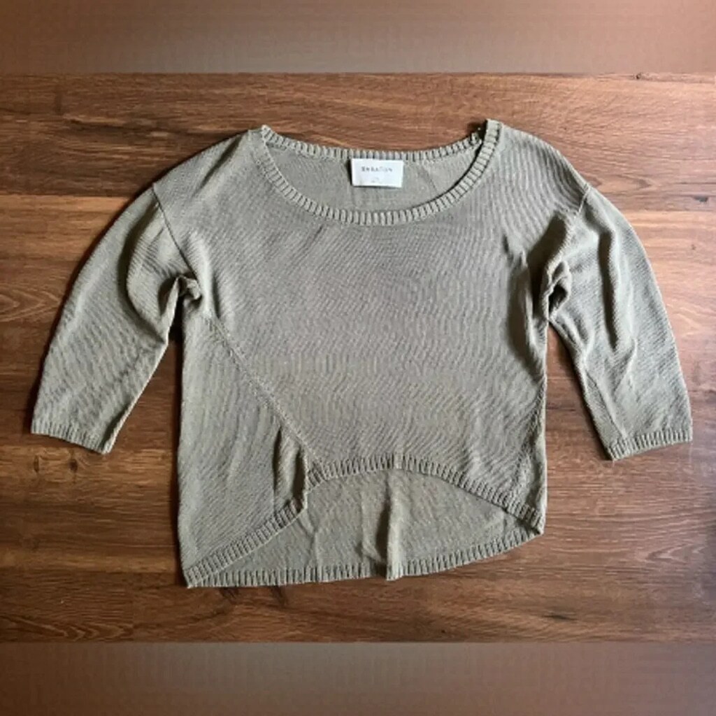 Aritzia Babaton High/Low Pattern Sweater – Army Green