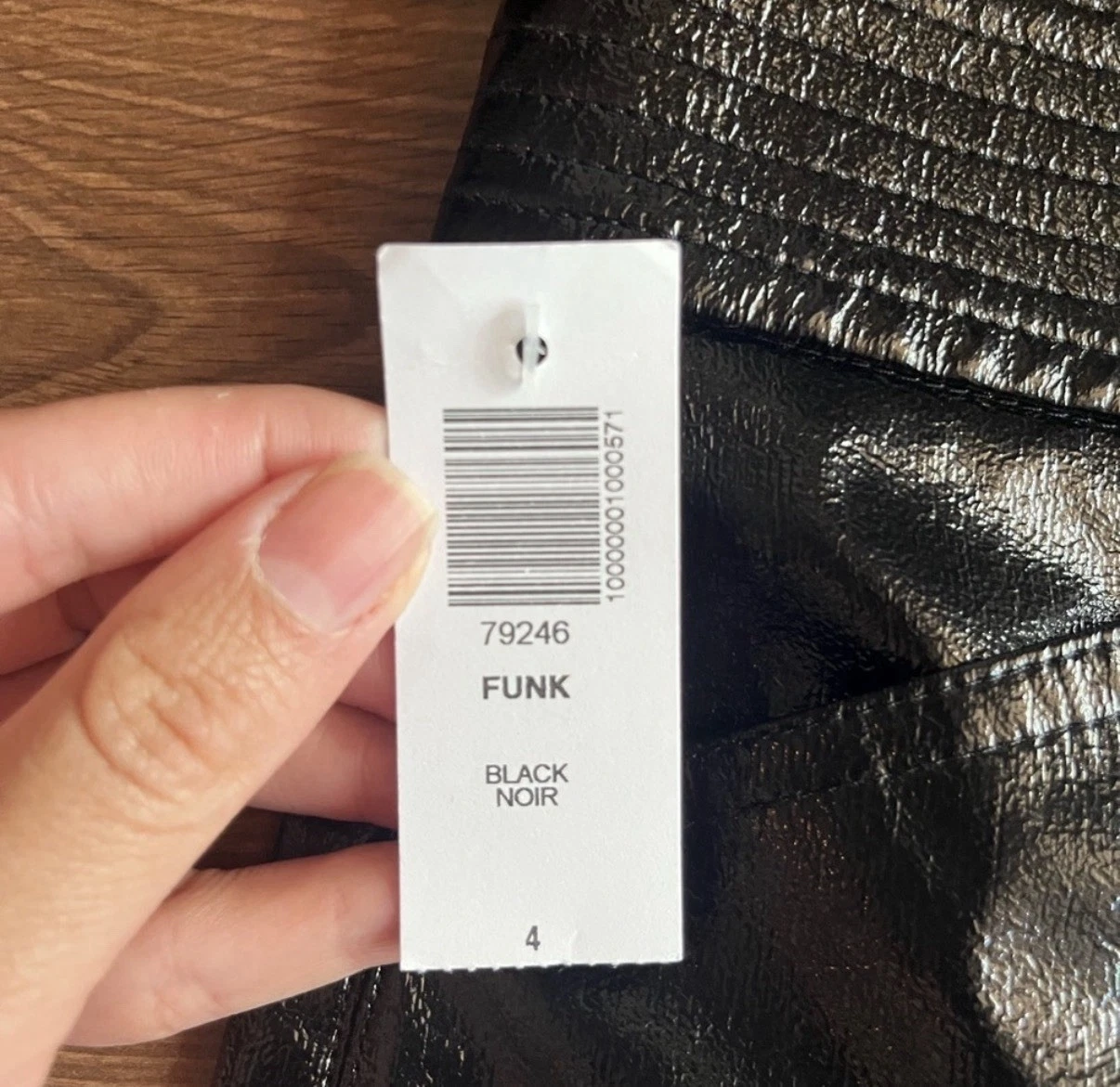 ✨ NWT Wilfred Black Shiny Funk Pants - Size 4 ✨ - photo 4