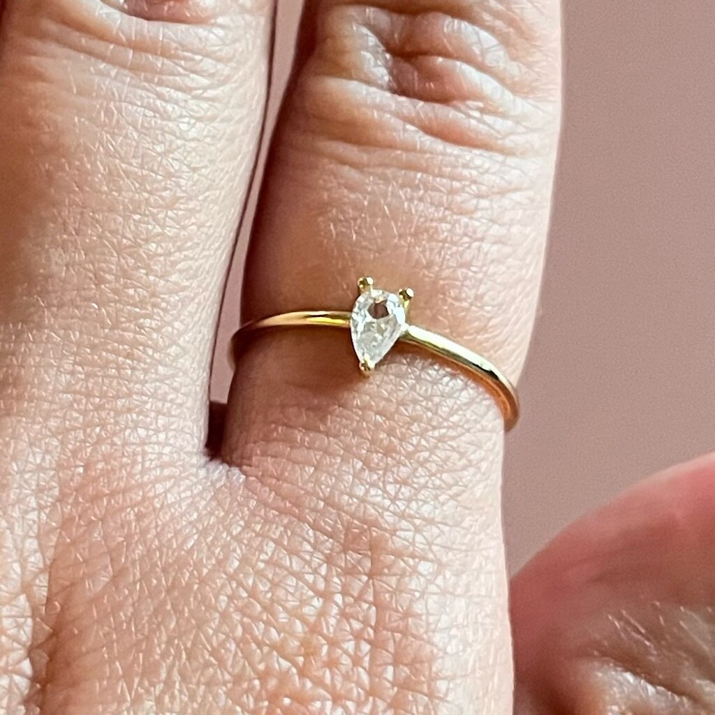 14K Gold Plated Minimalist Ring with Cubic Zirconia - Size 6 - photo 4
