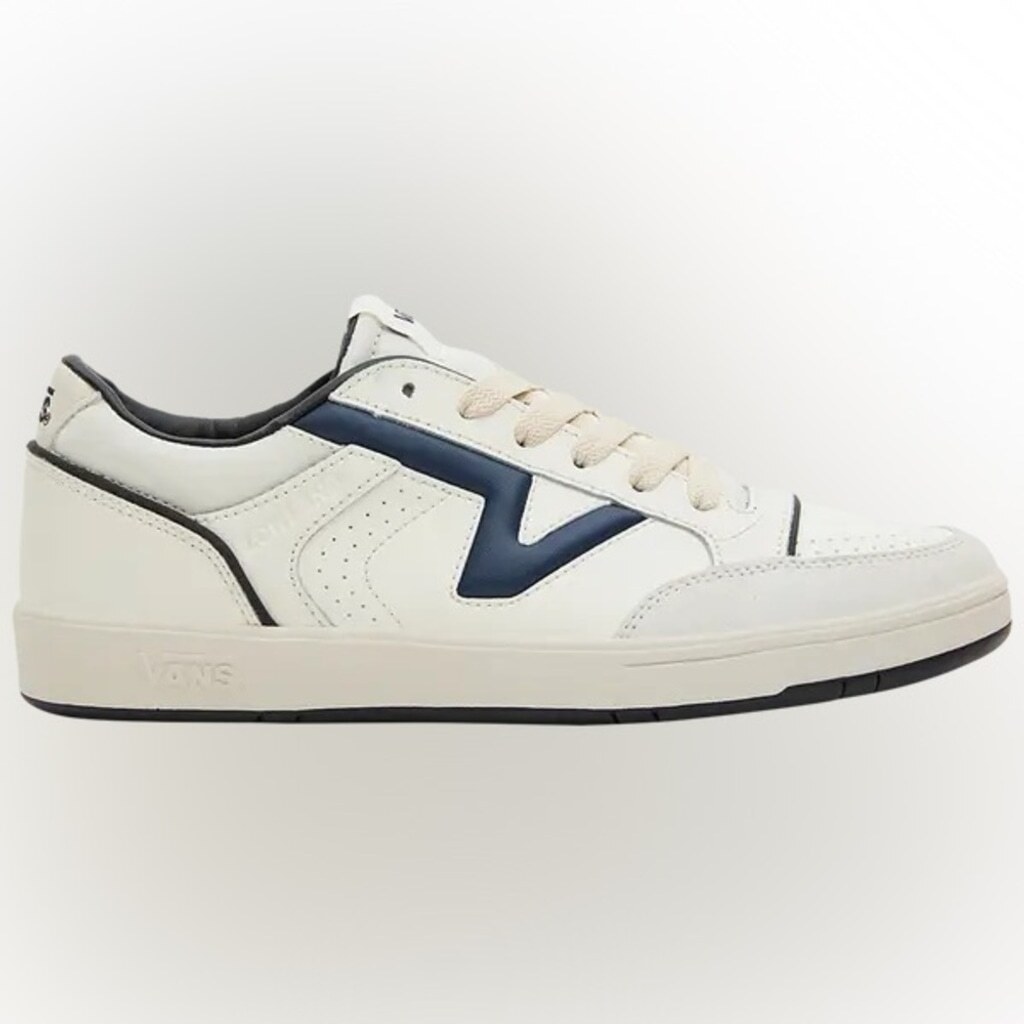 New Vans Lowland Jump NWT JMP R 2023