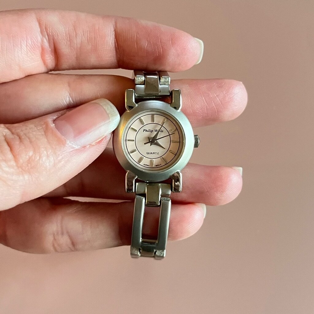 💖 Philip Wells Women's Quartz Watch – Silver Bracelet with Pink - photo 3