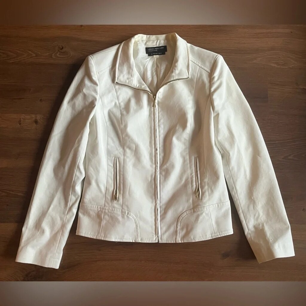 Jones New York White Stretch Zip-Up Jacket - Gold Hardware - Siz