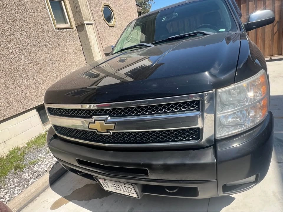 2011 Chevrolet Silverado 1500 Limited Crew Cab - photo 2